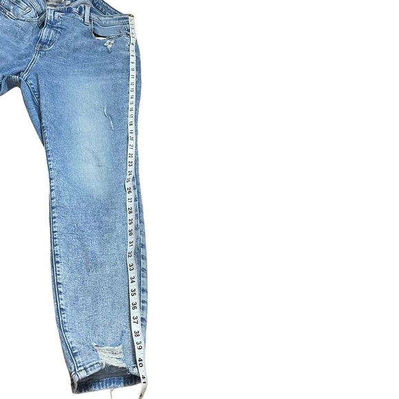 Lane Bryant High Rise Destructed Blue Jeans Size 18 - Picture 10 of 11